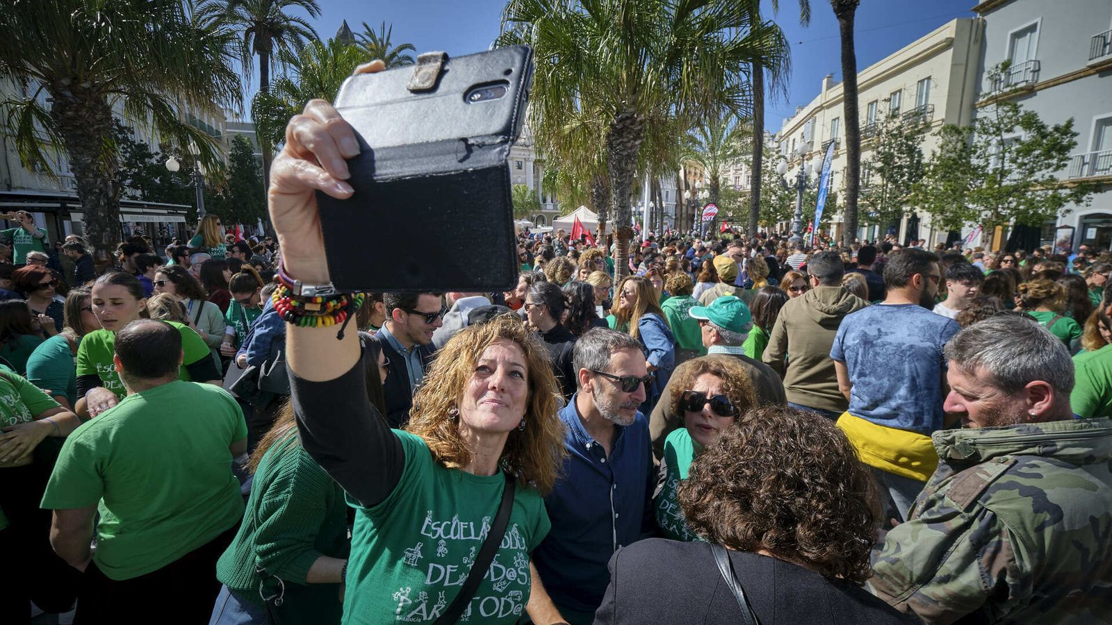 Manifestación contra la enseñanza concertada
