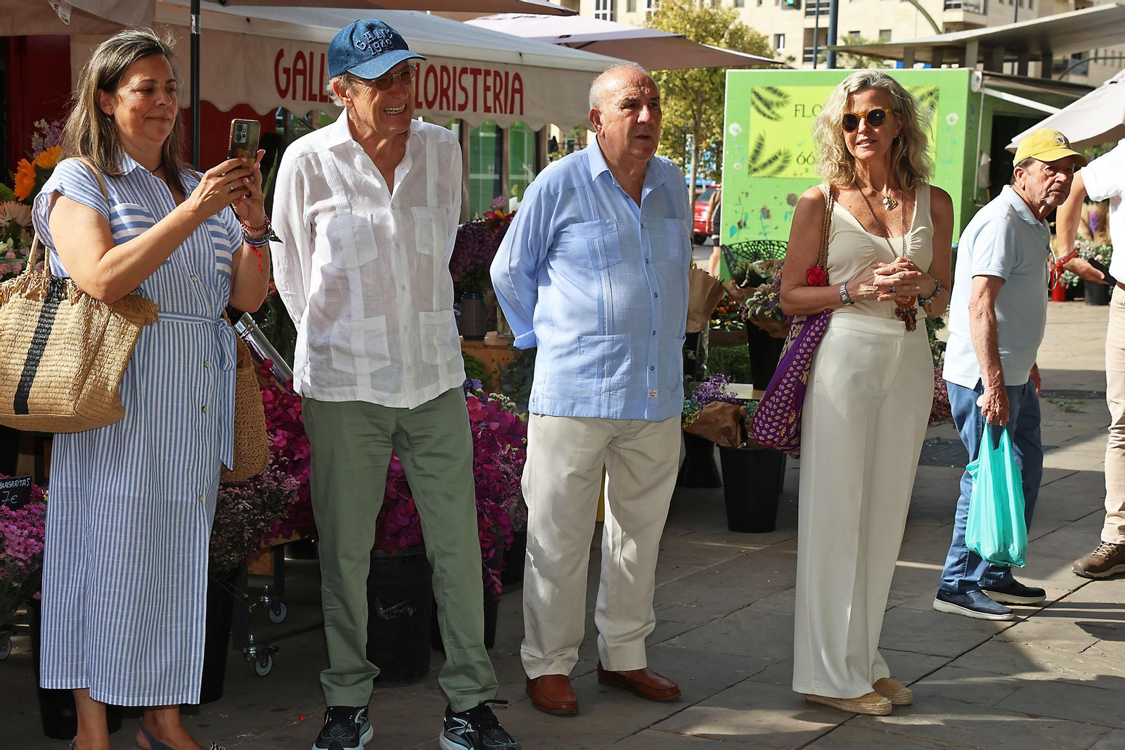 Imágenes de la presentación del libro de  Eduardo J. Sugrañes sobre la evolución de Huelva a través de sus mercados