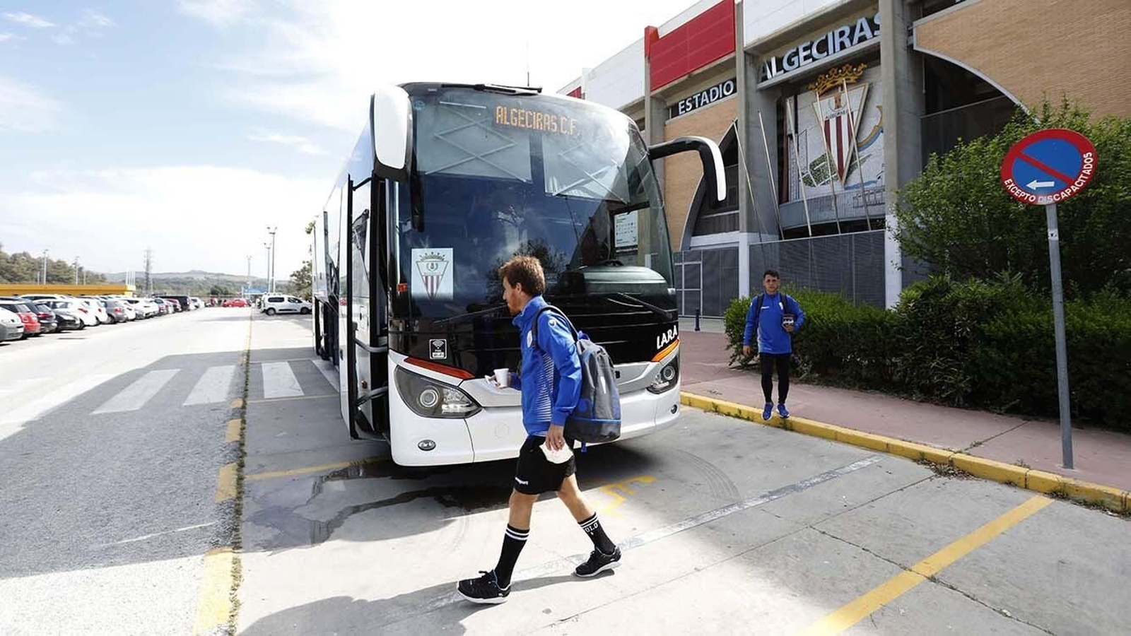 Las fotos de la salida del Algeciras CF hacia Murcia