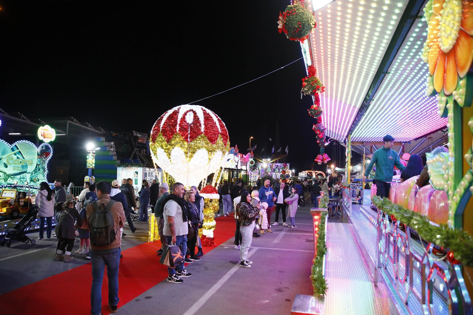 Las mejores imágenes del encendido navideño en Almería