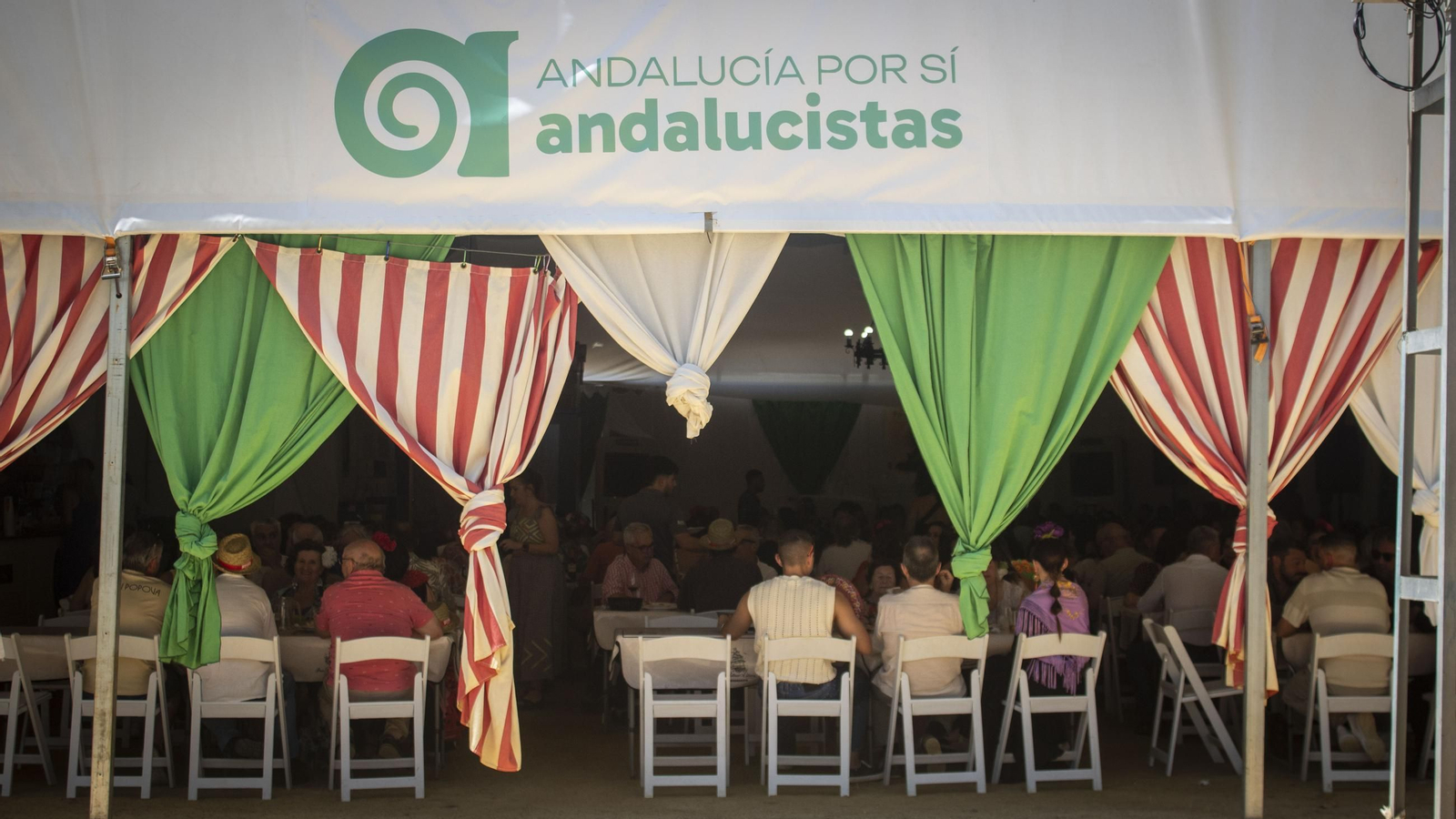 Búscate en las imágenes del viernes en la feria de Puerto Real