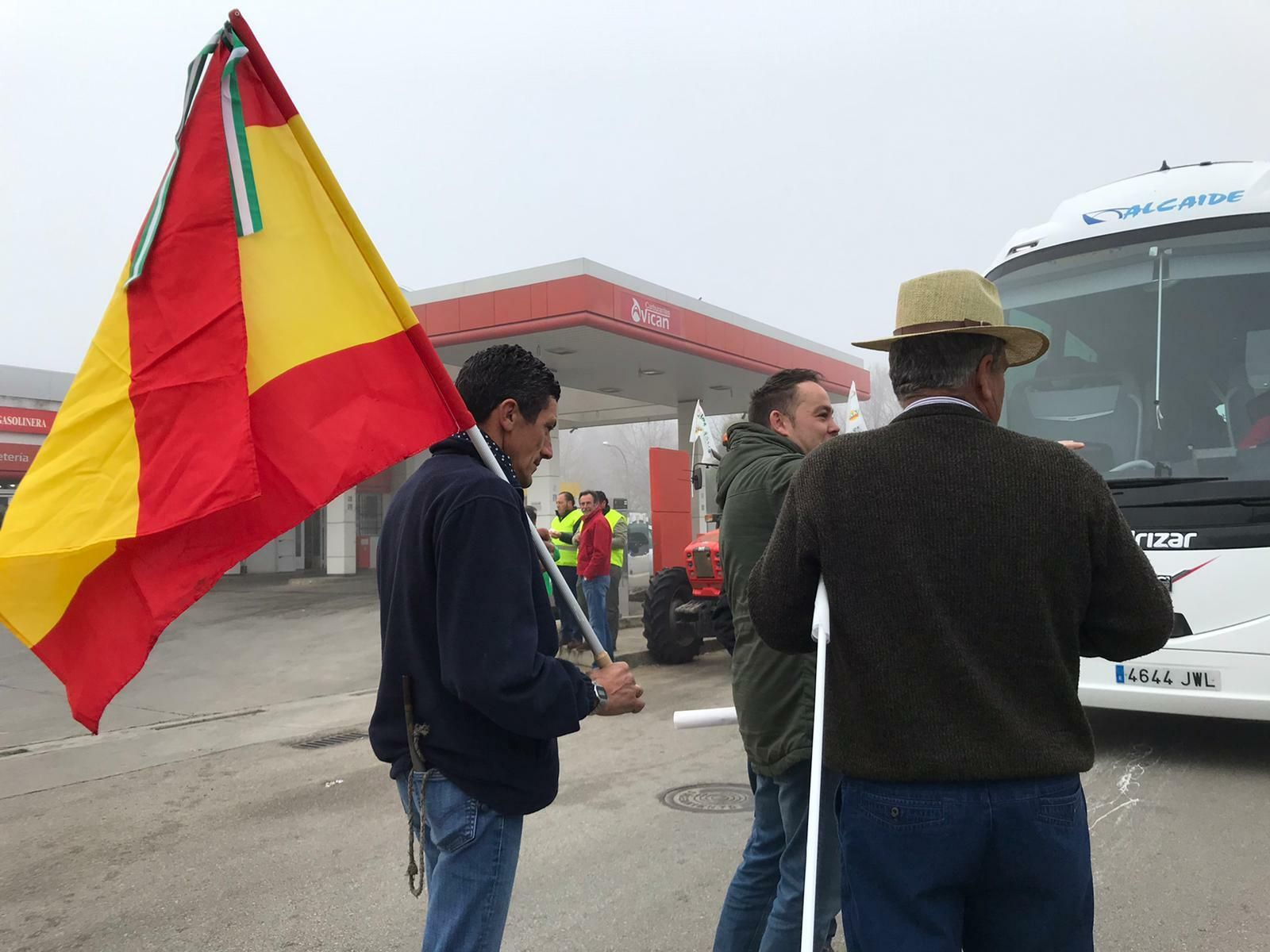 Las imágenes de los preparativos de la tractorada de Sevilla