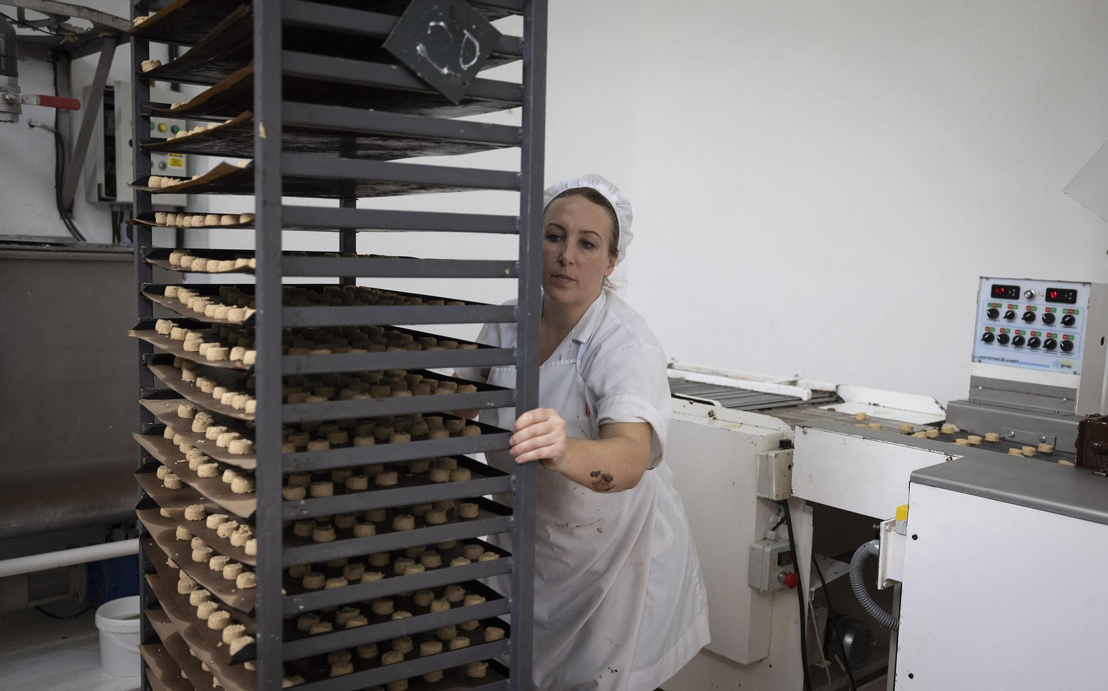 Como se elabora un mantecado de Estepa, en imágenes