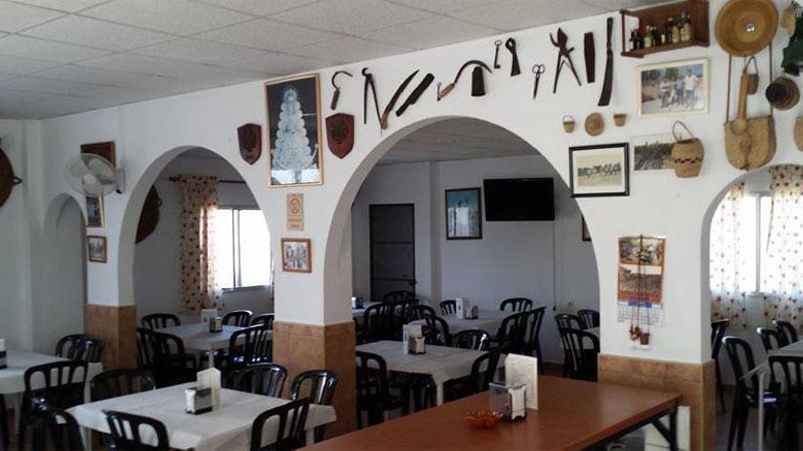 Interior del Mosto Añina. Interior del Mosto Añina.
