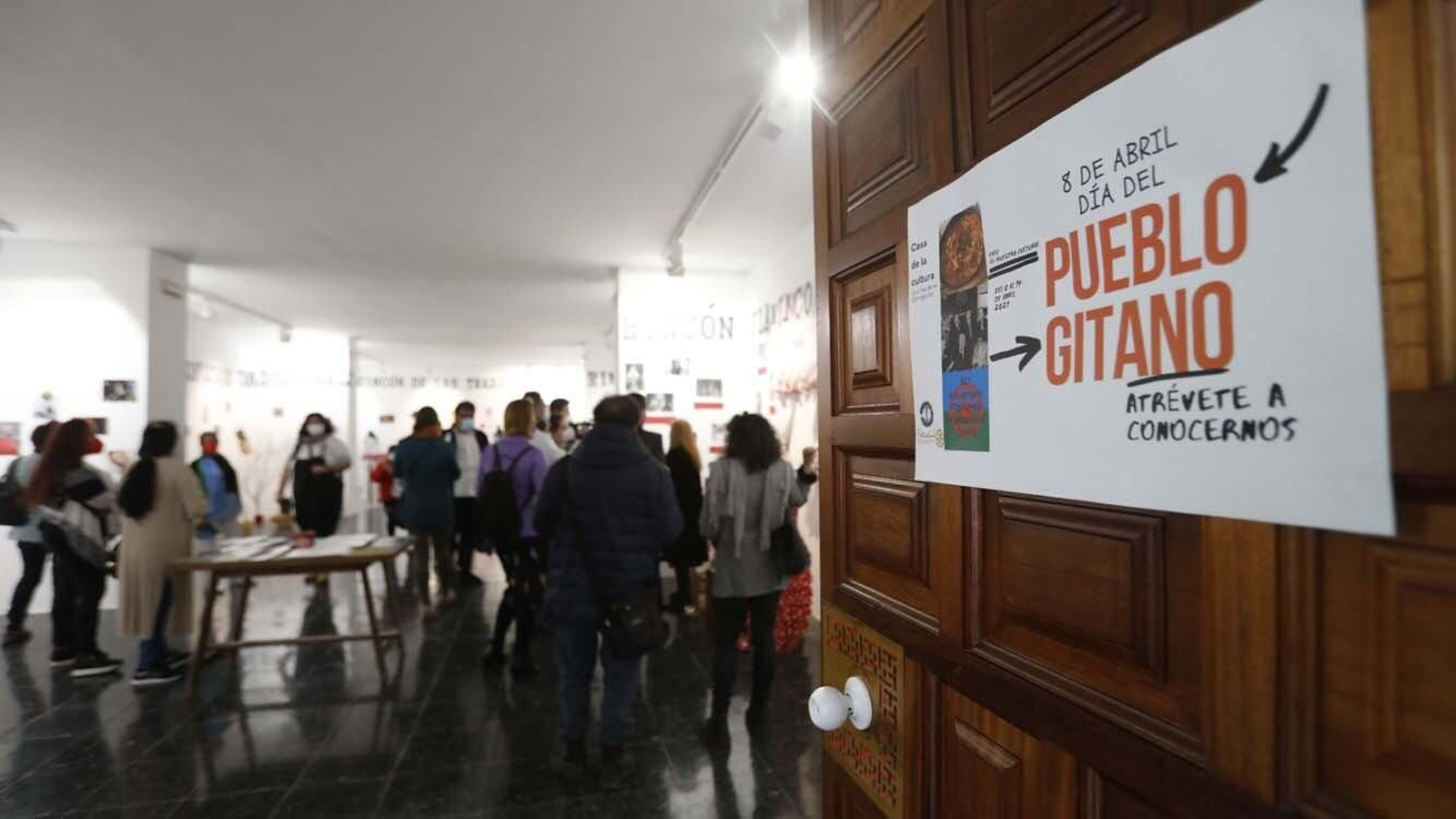 Las fotos de la celebración del Día Internacional del Pueblo Gitano en La Línea