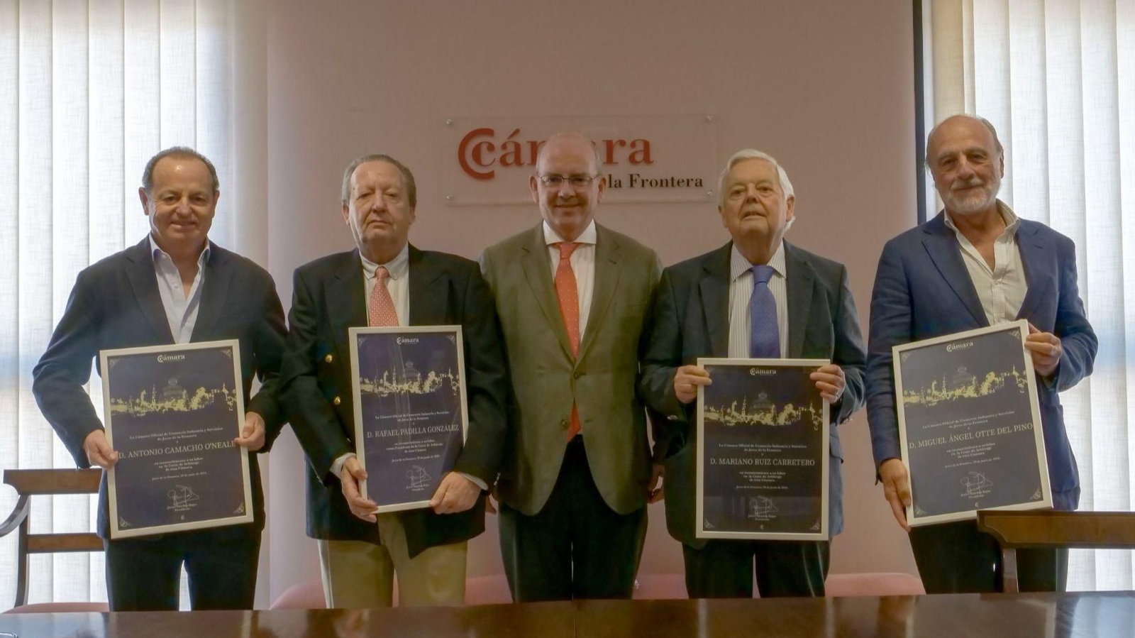 Reconocimiento a la Corte de Arbitraje de la Cámara de Comercio.