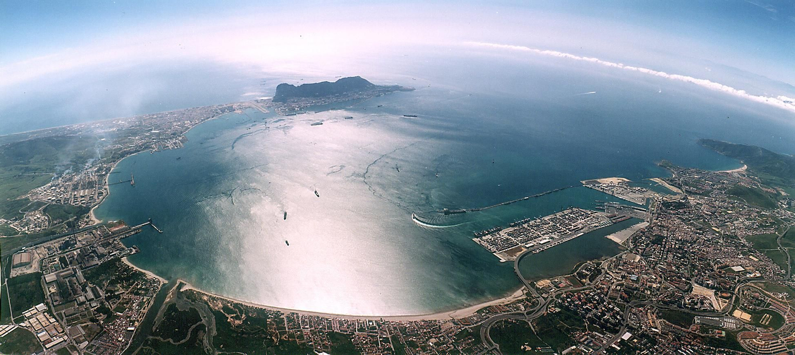 Vista aérea de la bahía de Algeciras