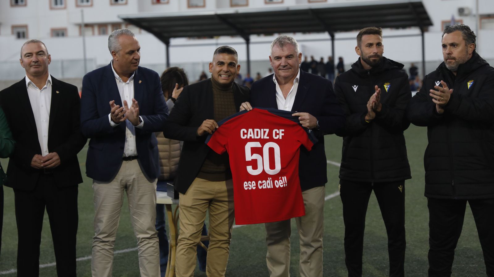 Las fotos de la visita del Cádiz CF para celebrar el 50 aniversario del CD Guadiaro