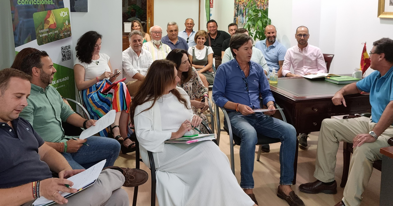 El Comité Ejecutivo Provincial de Vox Huelva en la reunión.