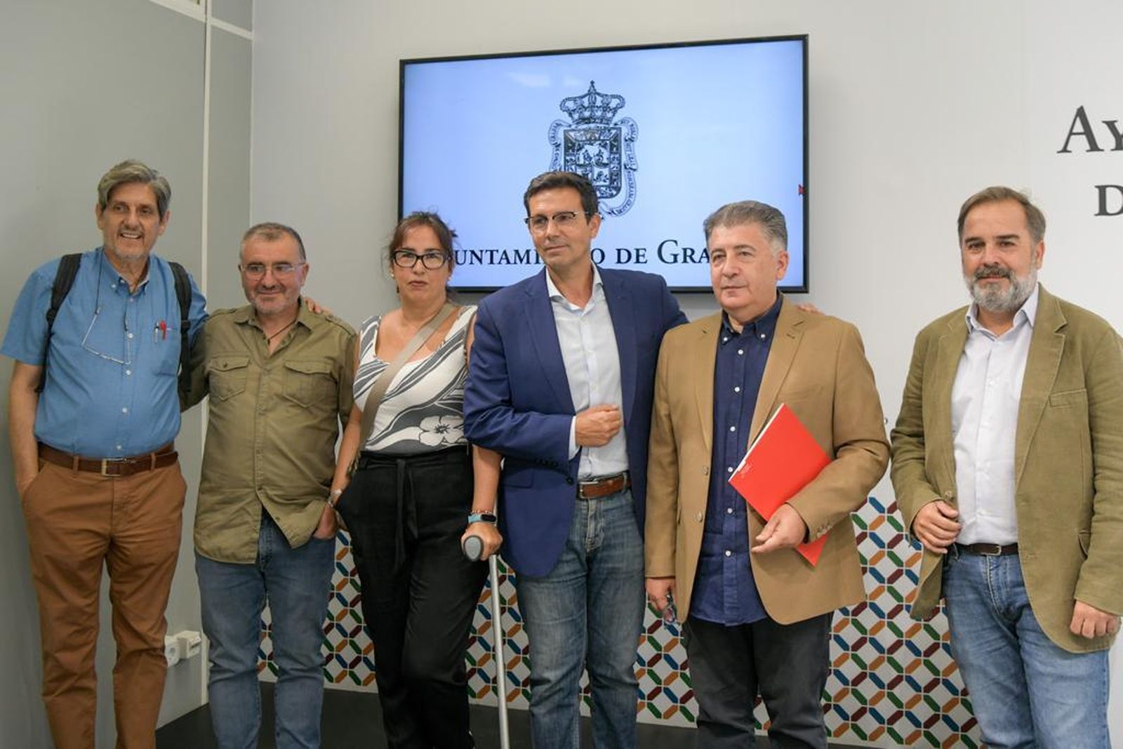 Granada espera un informe de la UE que "tire de las orejas" a quienes pueden revertir los cortes de luz en la zona Norte