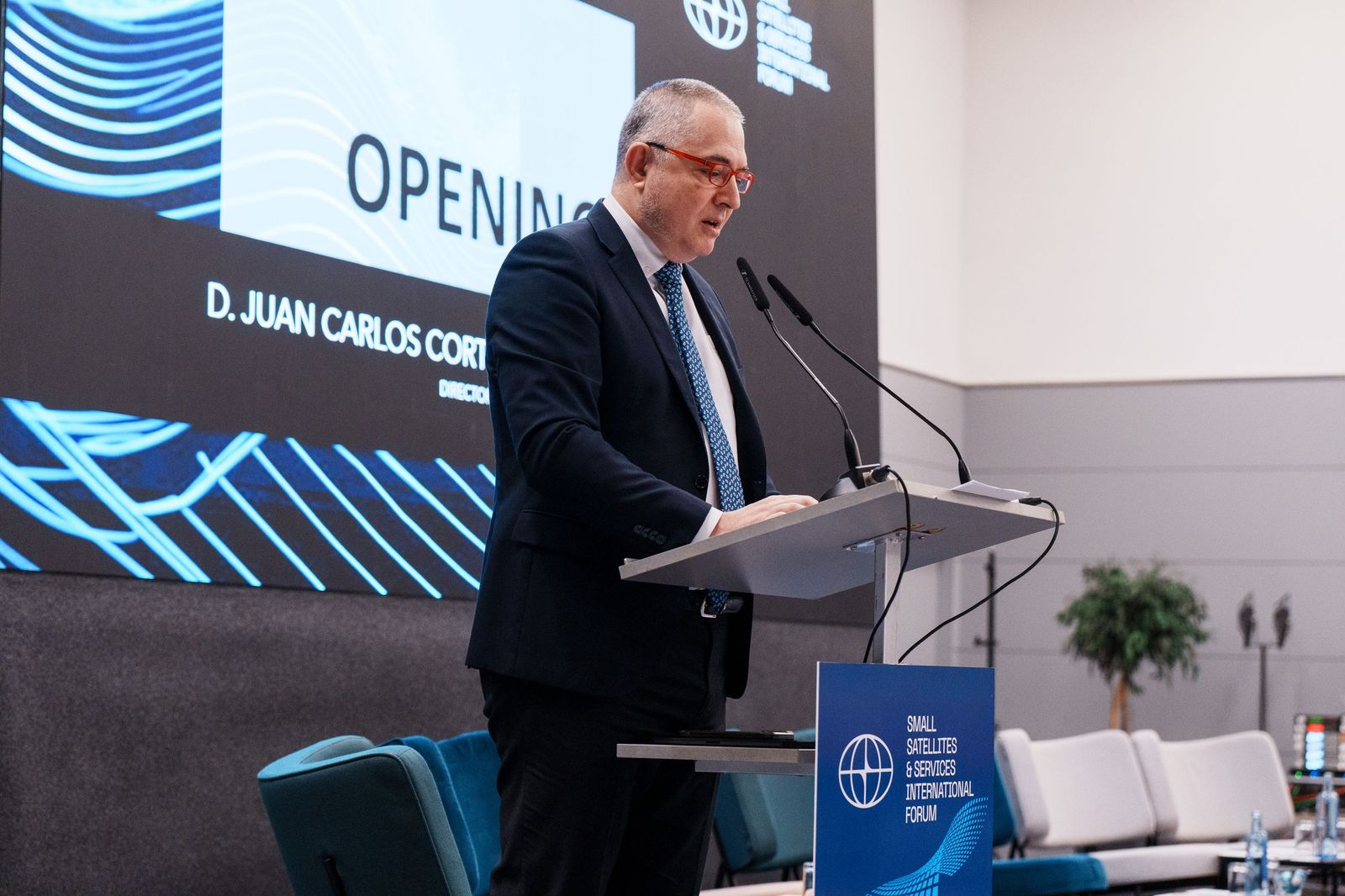 Juan Carlos Cortés, director de la Agencia Espacial Española, ha presentado el proyecto de satélites para prevenir crisis meteorológicas