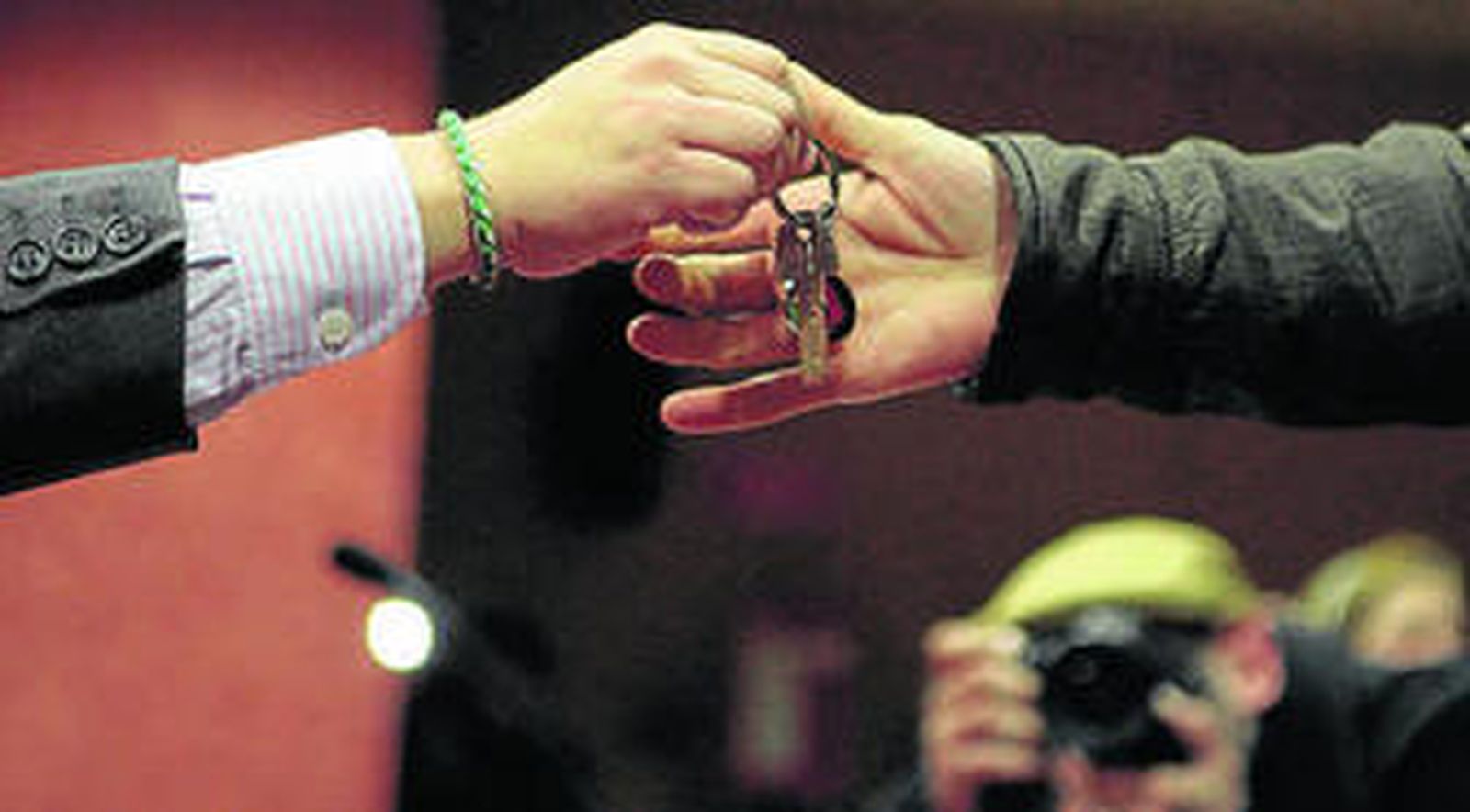 La entrega de llaves tuvo lugar en el Palacio de Congresos, ayer.