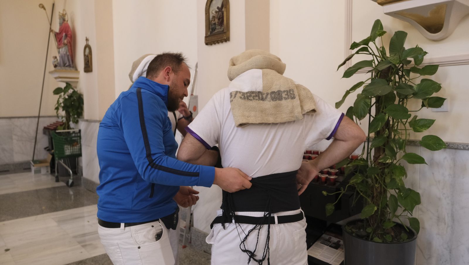 La procesión del Encuentro por las calles de Almería, en imágenes