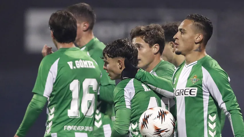 Antony: "Tenemos que tener la mentalidad de pelear todas las competiciones"