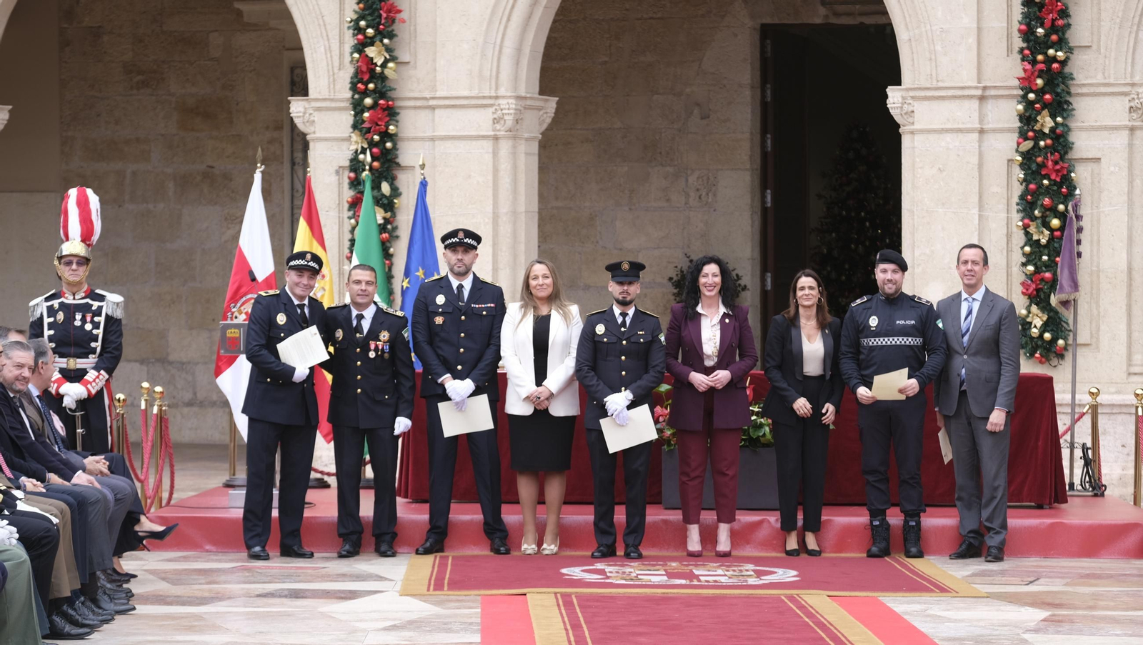 La Policía Local de Almería celebra su patrón San Esteban, en imágenes