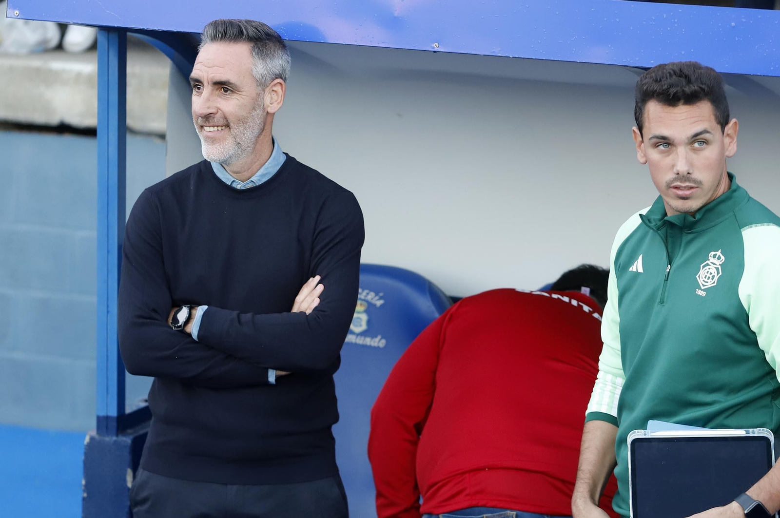 Gran ambiente en las gradas del Nuevo Colombino para el Recre-At Sanluqueño, en imágenes