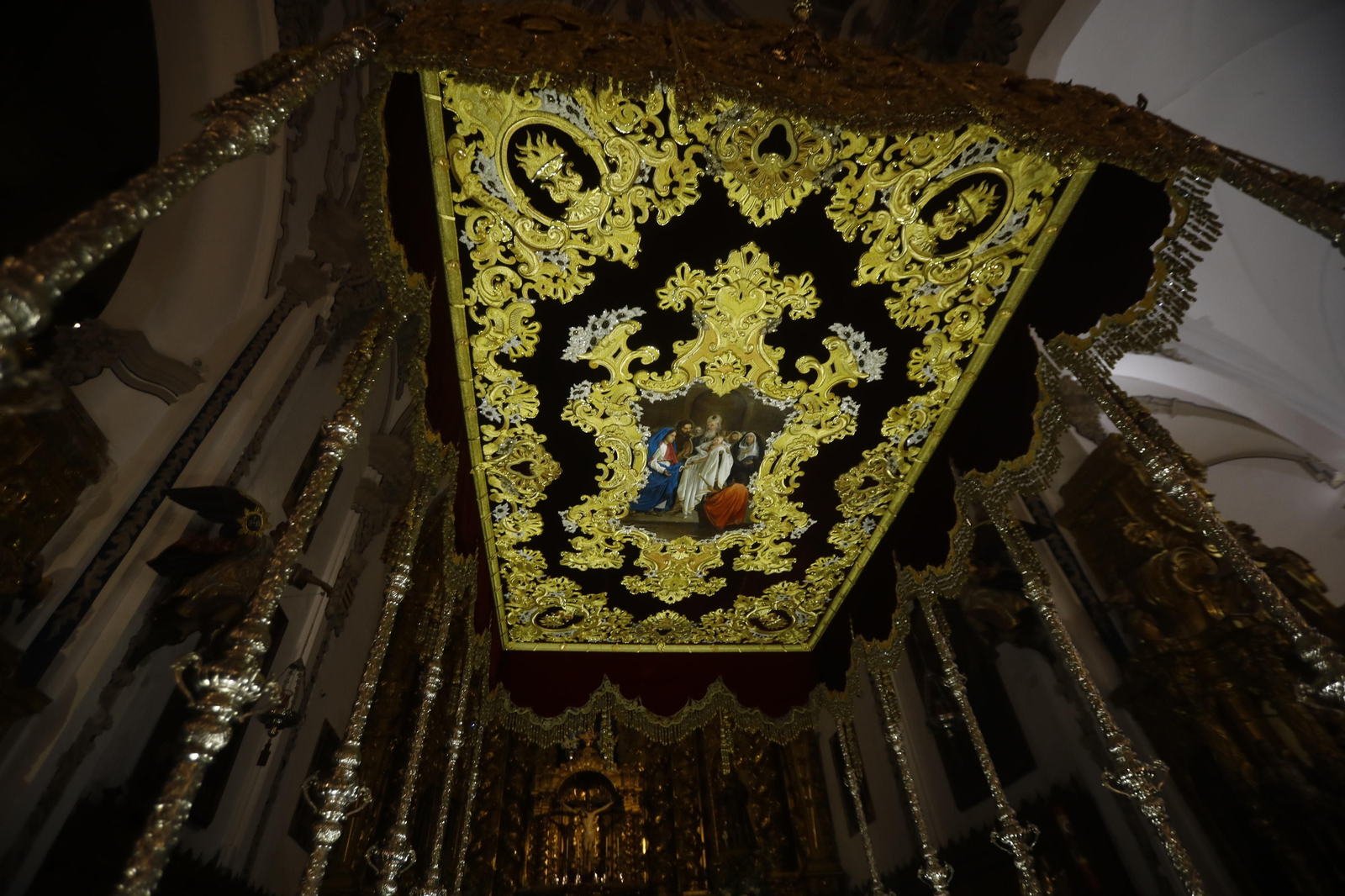 La presentación del techo de palio de la Virgen de la Candelaria de Córdoba, en  imágenes