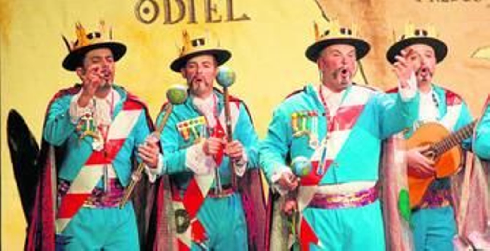 1. La murga Sebastián Iº de Huelva y 5º de Punta Umbría, de la capital onubense, durante su actuación ayer en el Gran Teatro. 2 Componentes de la comparsa Los don nadie, de Ayamonte. 3. Integrantes de la comparsa El cuento de la buena pipa, de Huelva. 4 Dos pequeños disfrazados. 1. La murga Sebastián Iº de Huelva y 5º de Punta Umbría, de la capital onubense, durante su actuación ayer en el Gran Teatro. 2 Componentes de la comparsa Los don nadie, de Ayamonte. 3. Integrantes de la comparsa El cuento de la buena pipa, de Huelva. 4 Dos pequeños disfrazados.