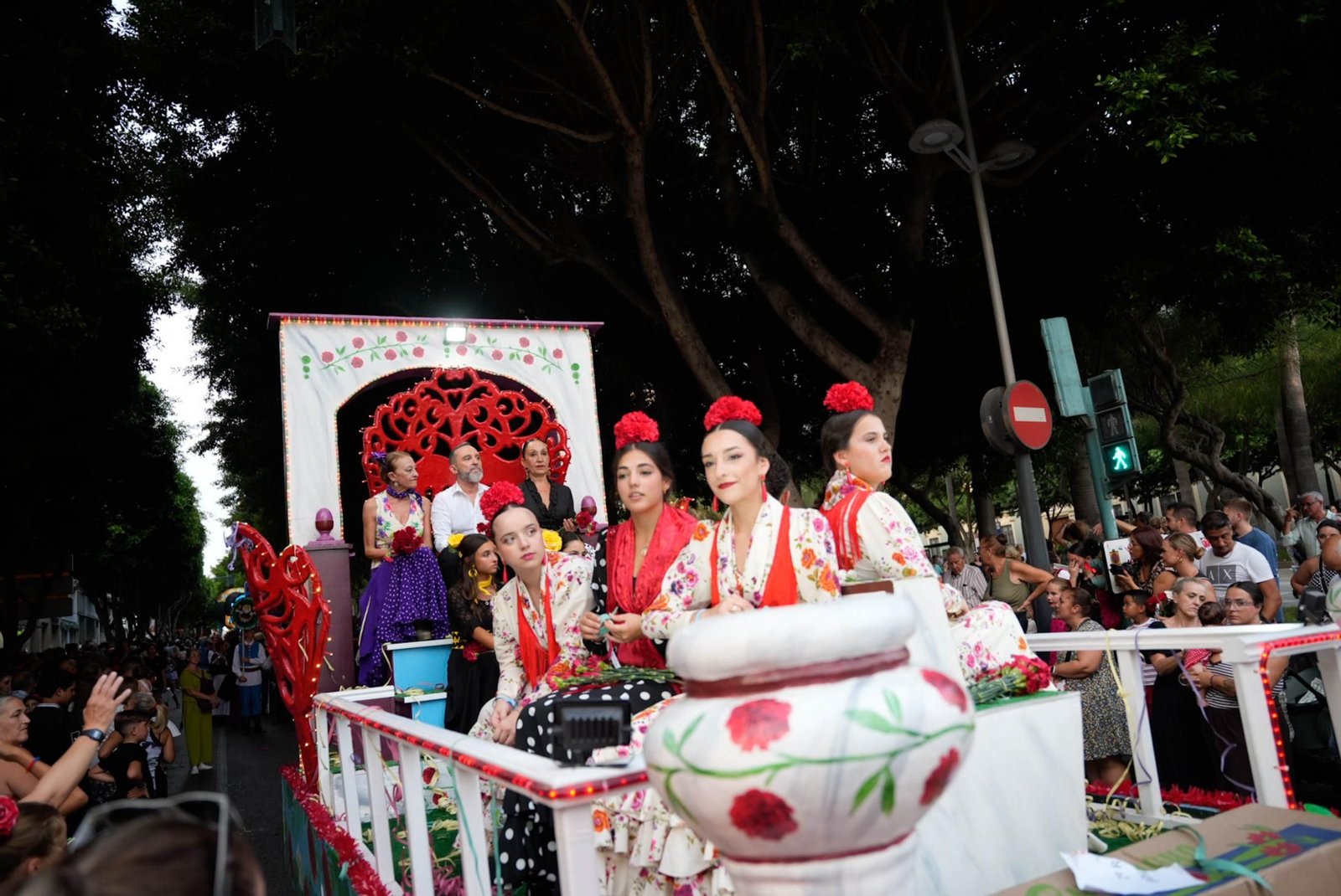 Así se ha vivido la Batalla de Flores en la Feria de Almería