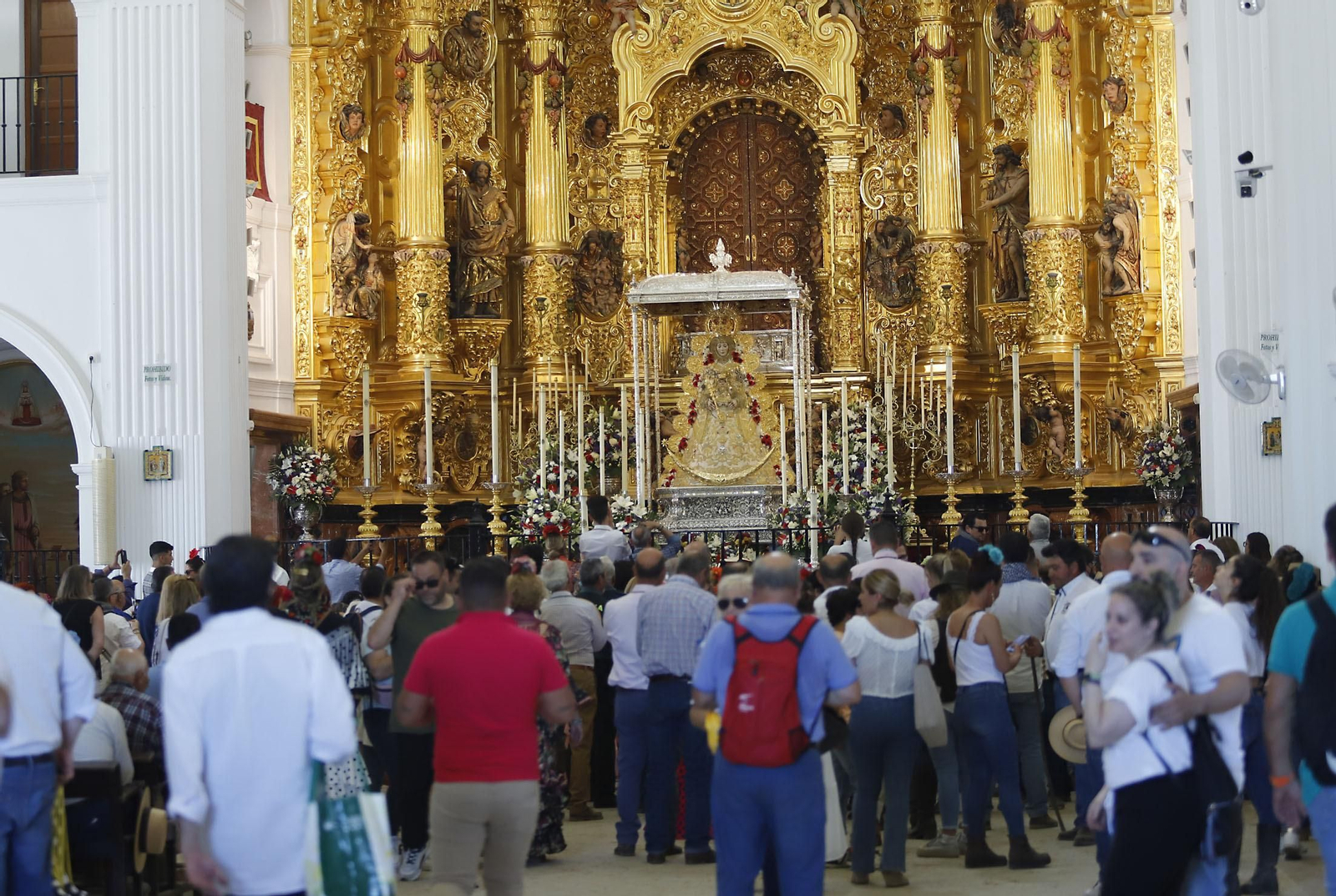 Ambiente en la aldea del Rocío en la jornada del sábado