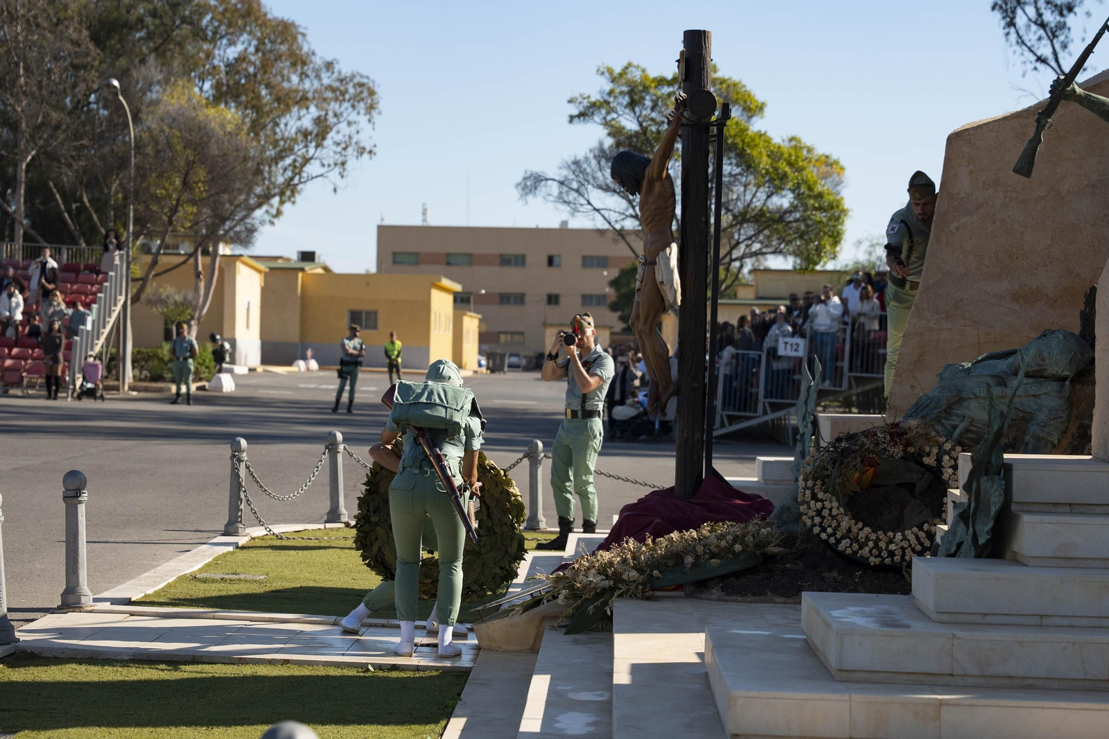 Así conmemora el día de la Inmaculada Concepción la Brigada de la Legión en Almería y despide al contingente que parte a Eslovaquia