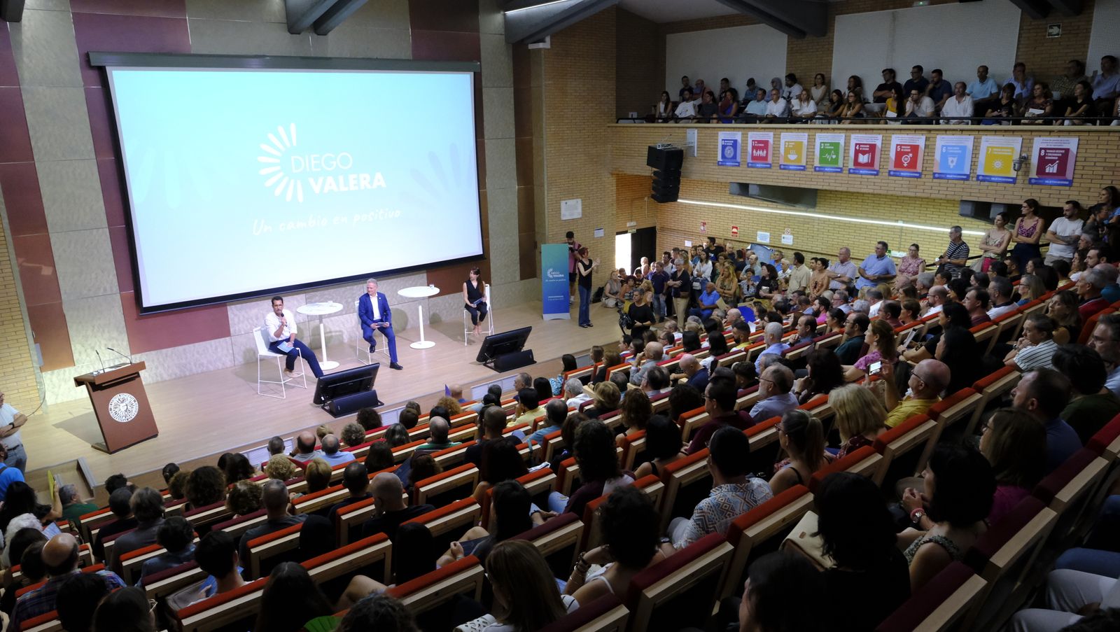 Imágenes de la presentación del candidato a Rector de la Universidad de Almería, Diego Valera