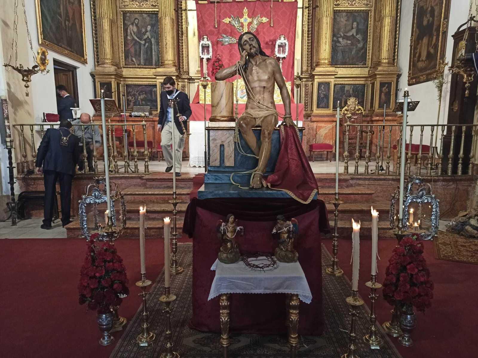 LUCENA. Iglesia del Carmen, veneración a Cristo de la Humildad.
