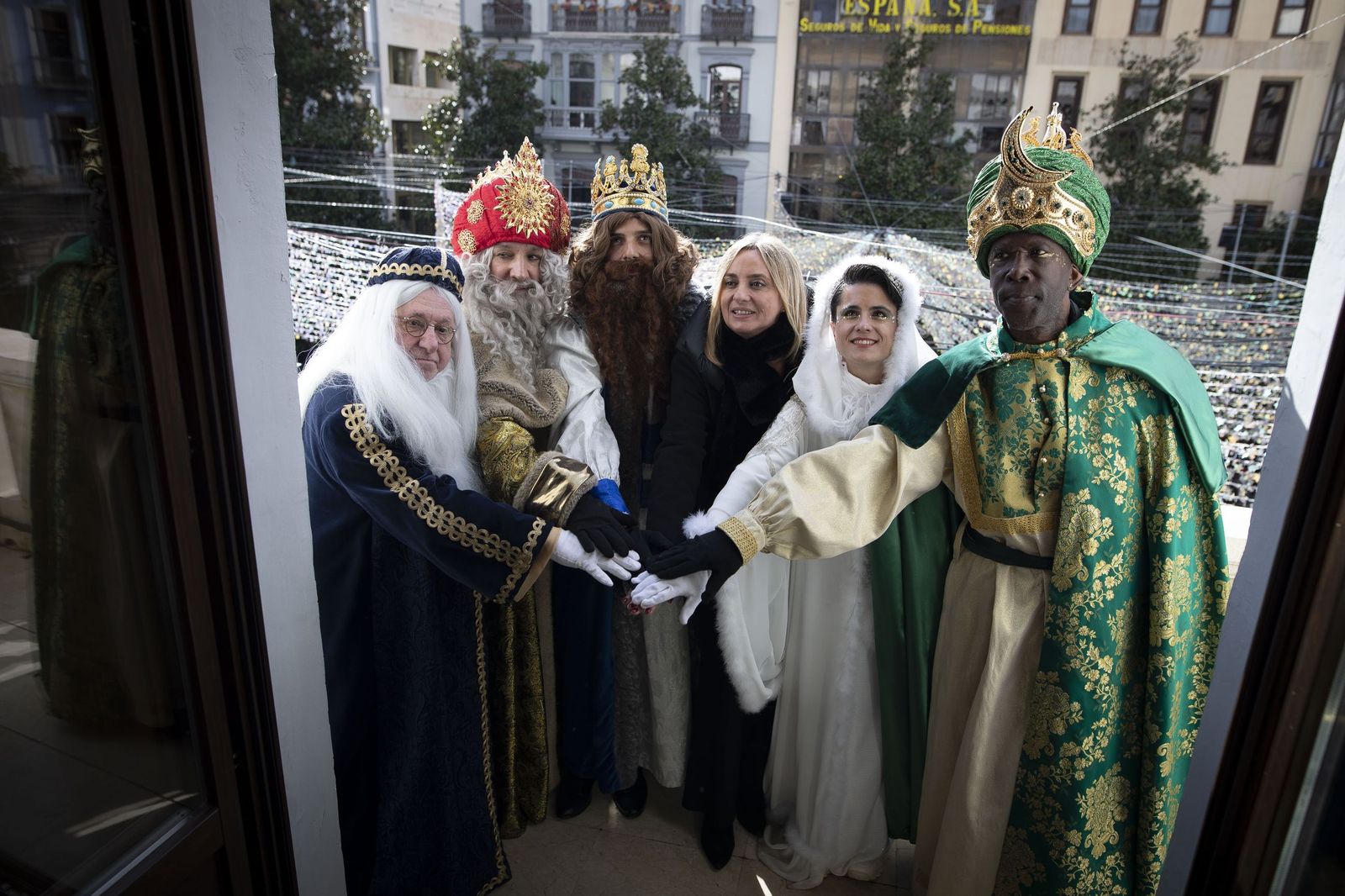 La Cabalgata de los Reyes Magos 2026 en Granada, en imágenes