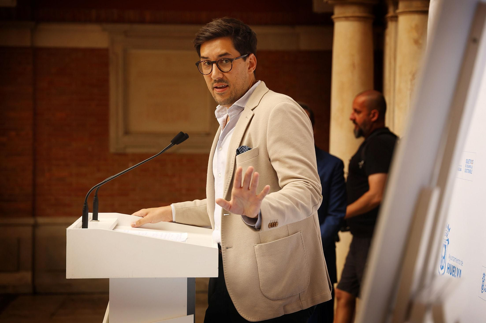 Imágenes de la presentación de las Fiestas Colombinas en el Ayuntamiento