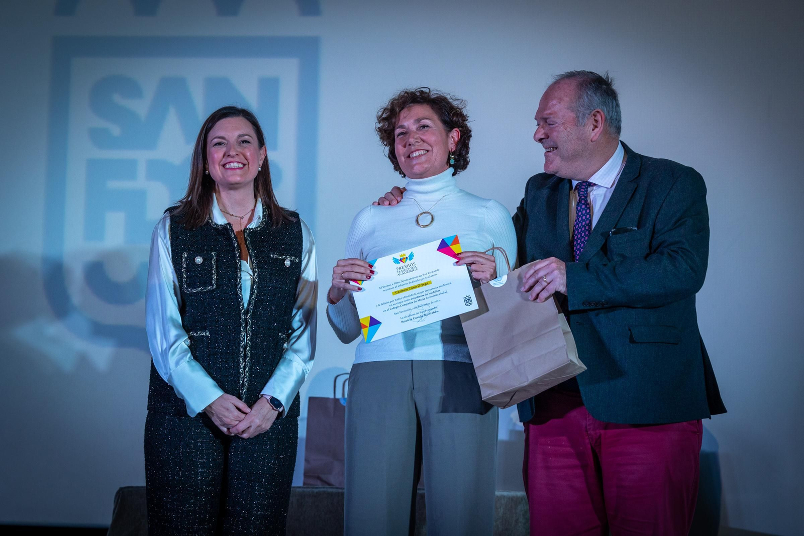 Imágenes de la entrega de premios académicos en San Fernando