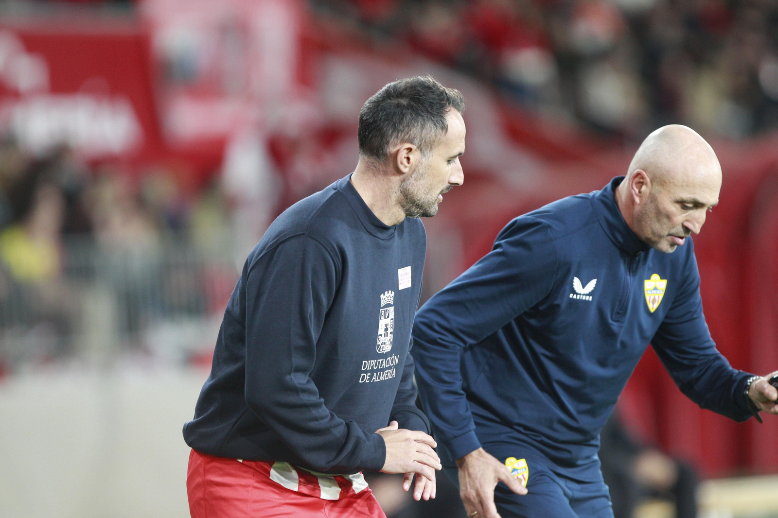 Imágenes del partido homenaje al 'eterno' capitán de la U.D. Almería, José Ortiz