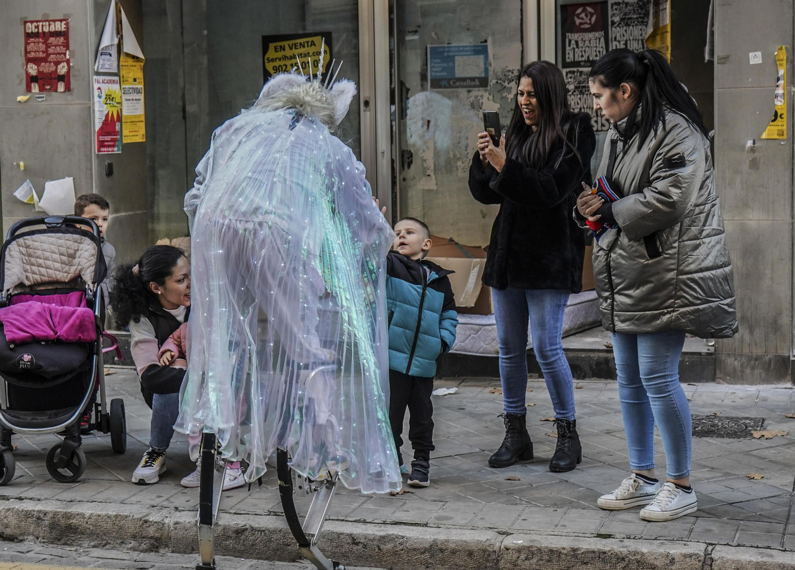 Así ha sido la cabalgata de Papá Noel en Granada