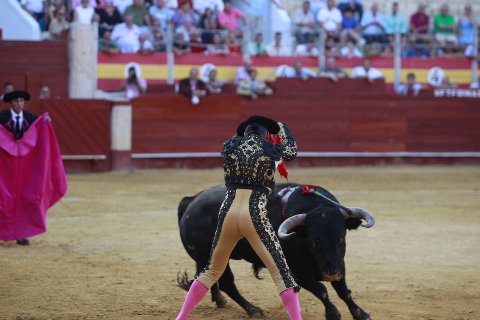 Imágenes de la corrida de toros del jueves en la Feria de Almería 2024