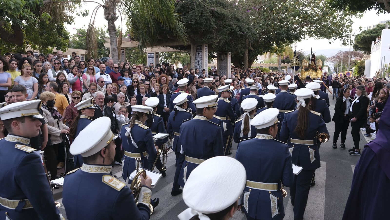 La procesión del Encuentro por las calles de Almería, en imágenes
