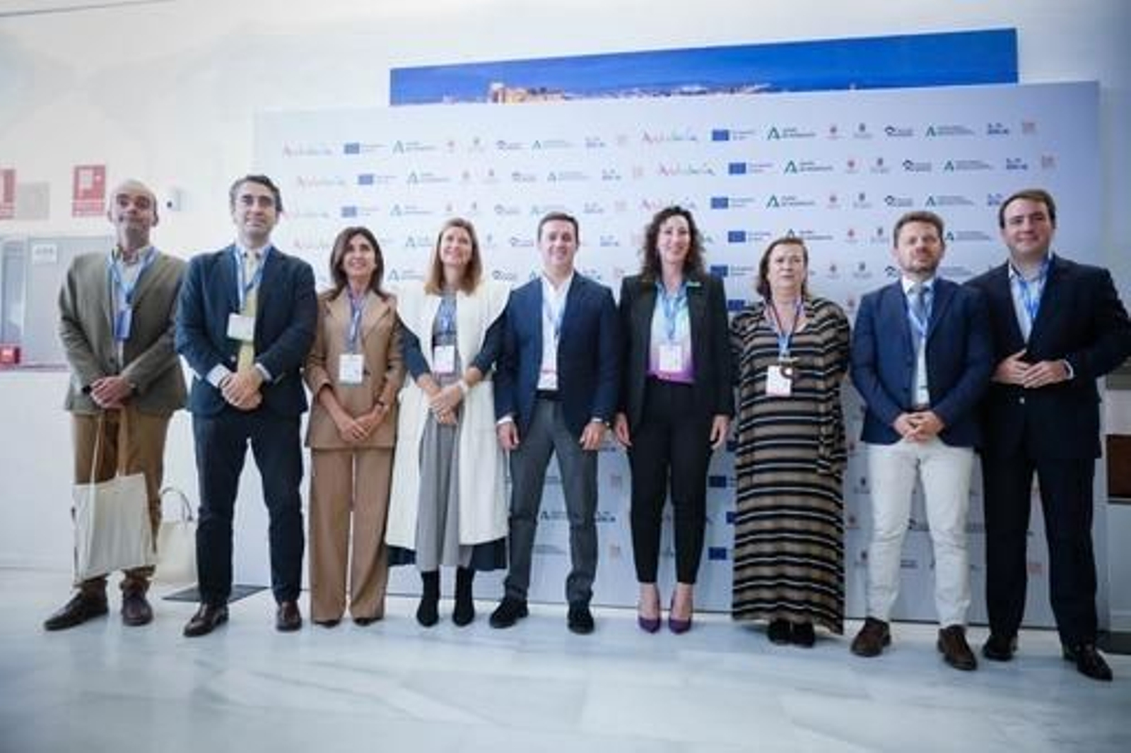 Autoridades asistentes al acto inaugural del congreso "Sun and Blue".