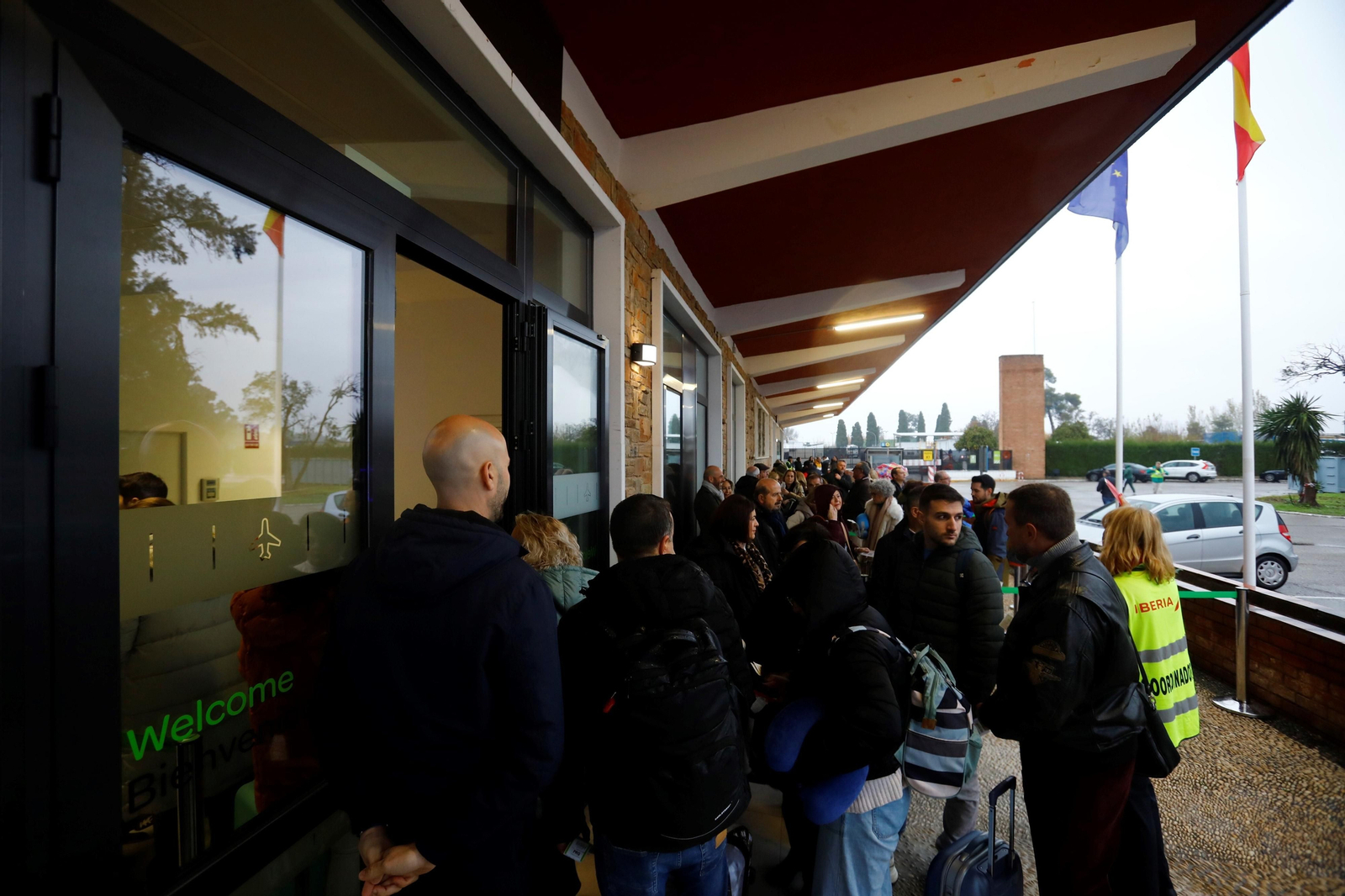 El despegue del el primer vuelo chárter a Europa en el aeropuerto de Córdoba, en imágenes