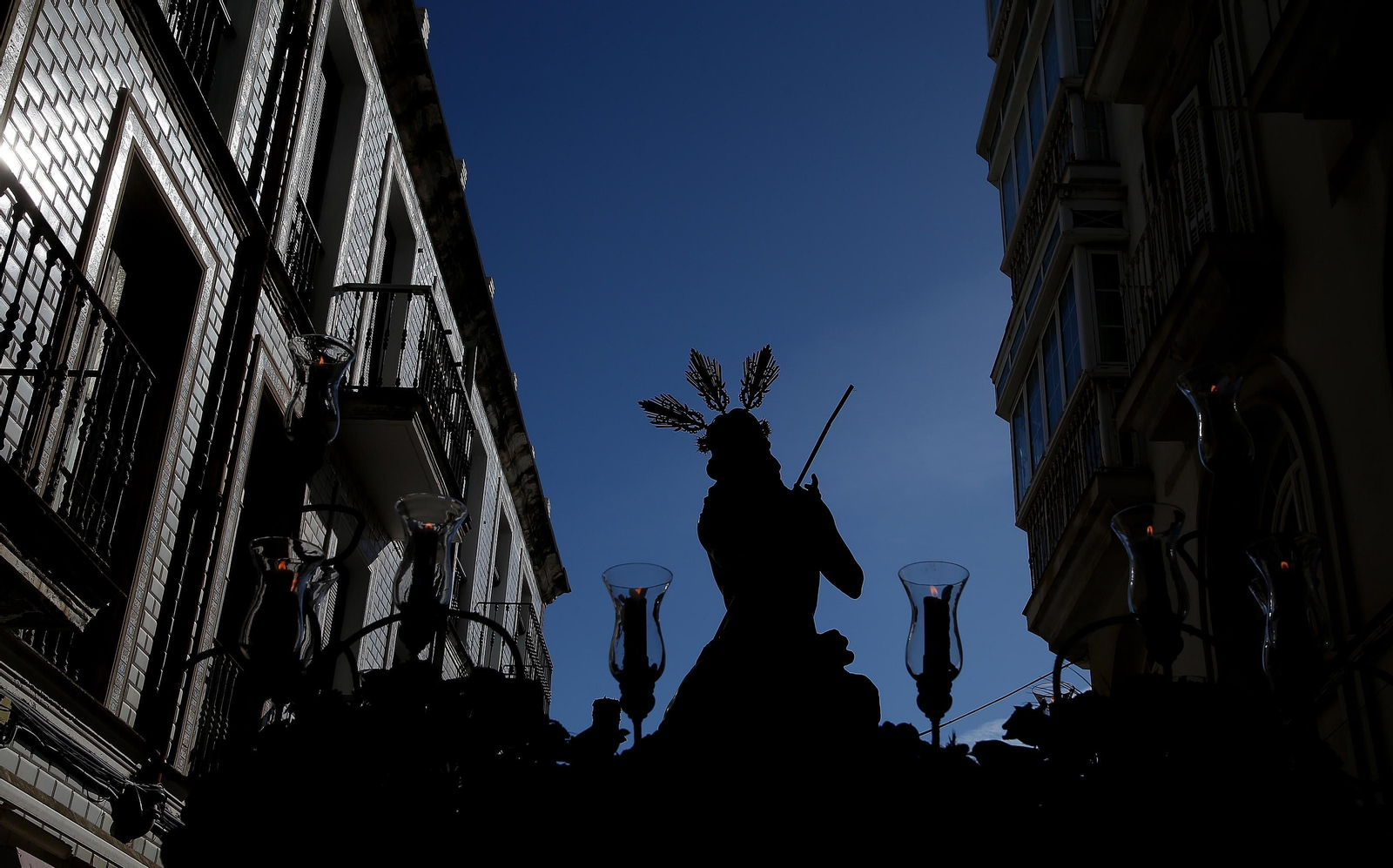 Fotos del Lunes Santo en Algeciras: Coronado de Espinas y La Columna
