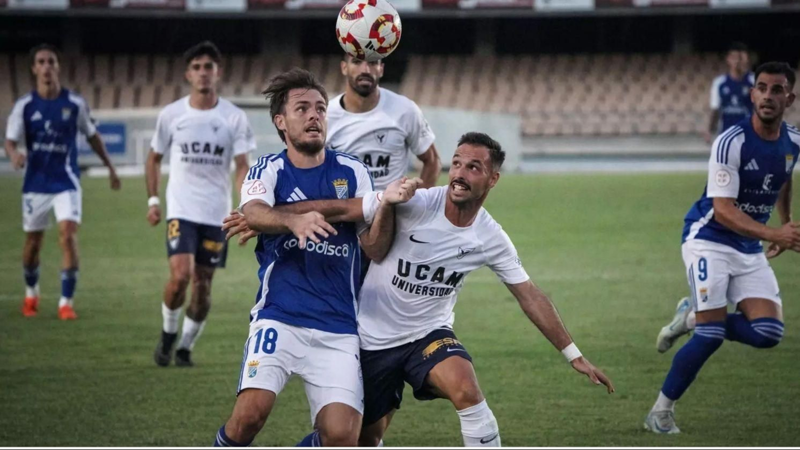 Ricky Castro cumplirá su tercera temporada en el Xerez CD, la segunda consecutiva, tras renovar. Ricky Castro cumplirá su tercera temporada en el Xerez CD, la segunda consecutiva, tras renovar.