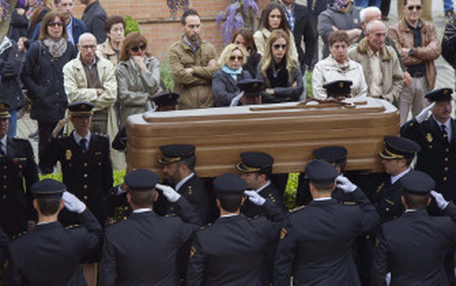 Granada despide a José Antonio Martínez entre el dolor y la impotencia