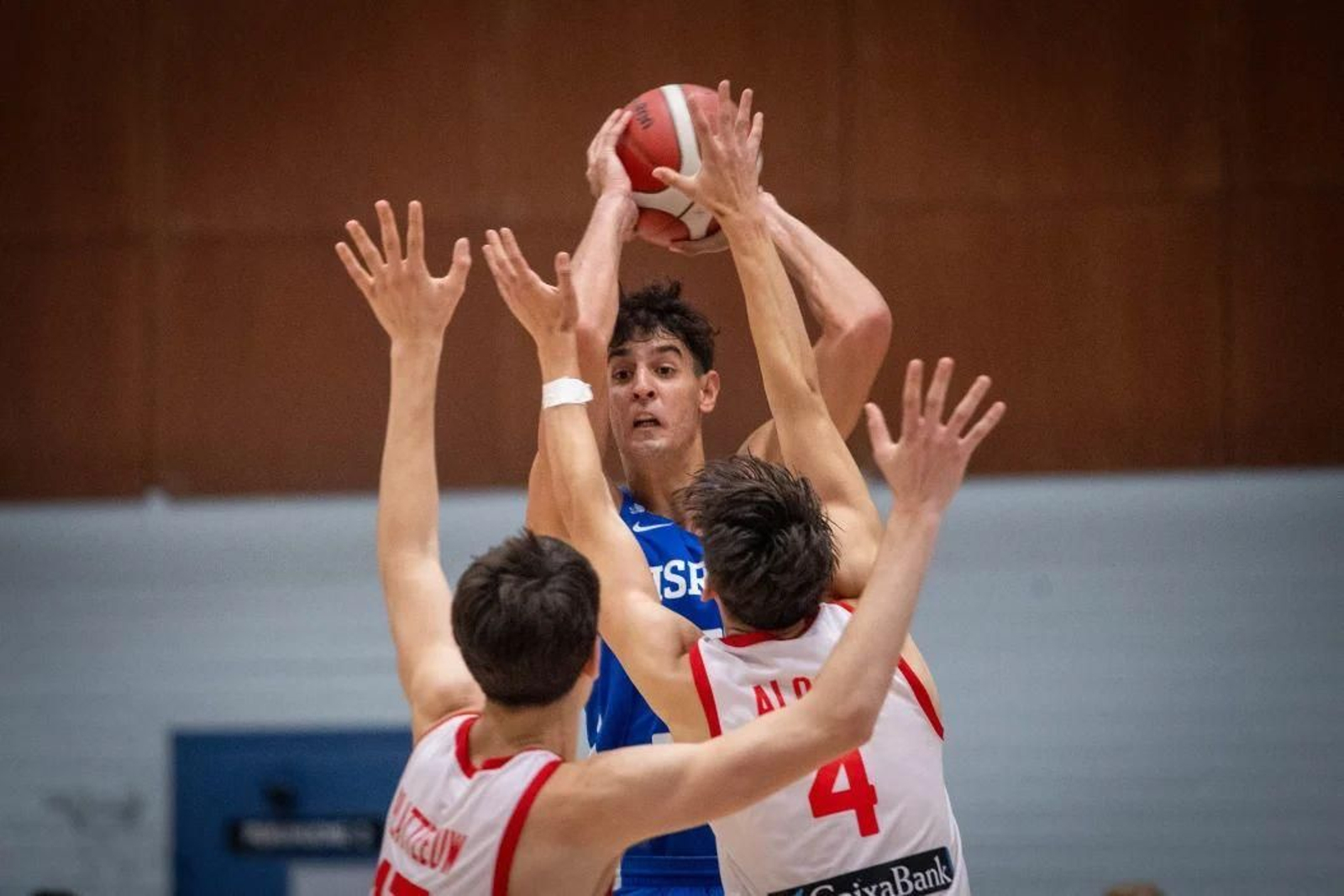 Europeo sub 18: Otro partidazo de Mario Saint Supéry, pero sin medalla