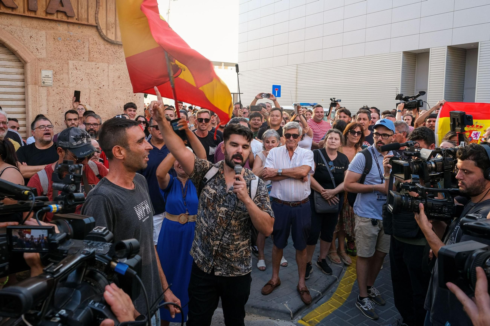 Las fotos de la manifestación frustrada de los ultras en Torre Pacheco