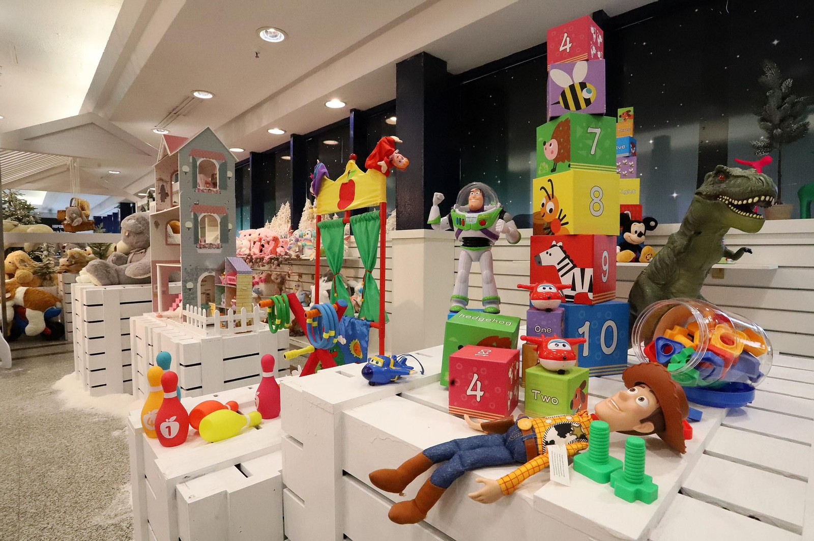 Imágenes del "Black Friday" en el Corte Inglés Imágenes del "Black Friday" en el Corte Inglés