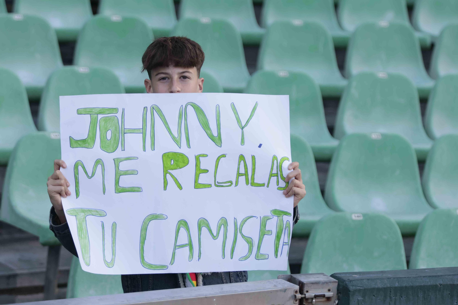 Búscate en las gradas del Villamarín