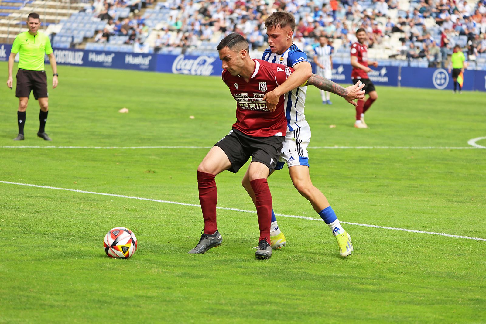 Imágenes del encuentro entre el Recreativo de Huelva y la AD Mérida