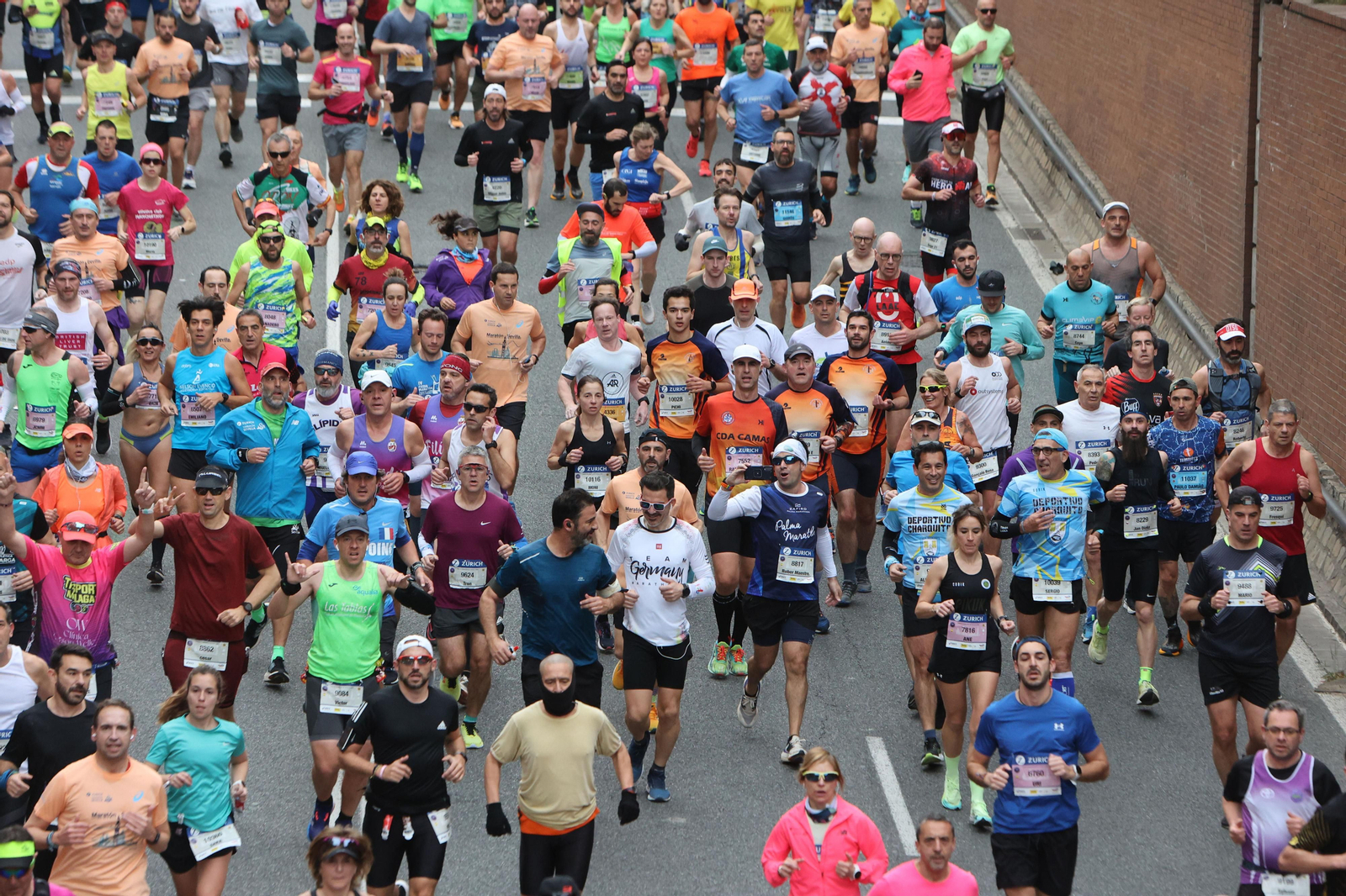 Búscate en la maratón de Sevilla 08