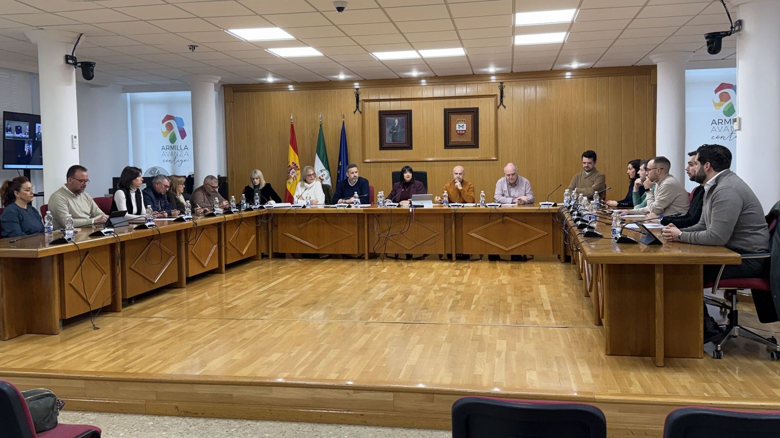 Imagen del pleno en el que se han aprobada los presupuestos de Armilla para 2026