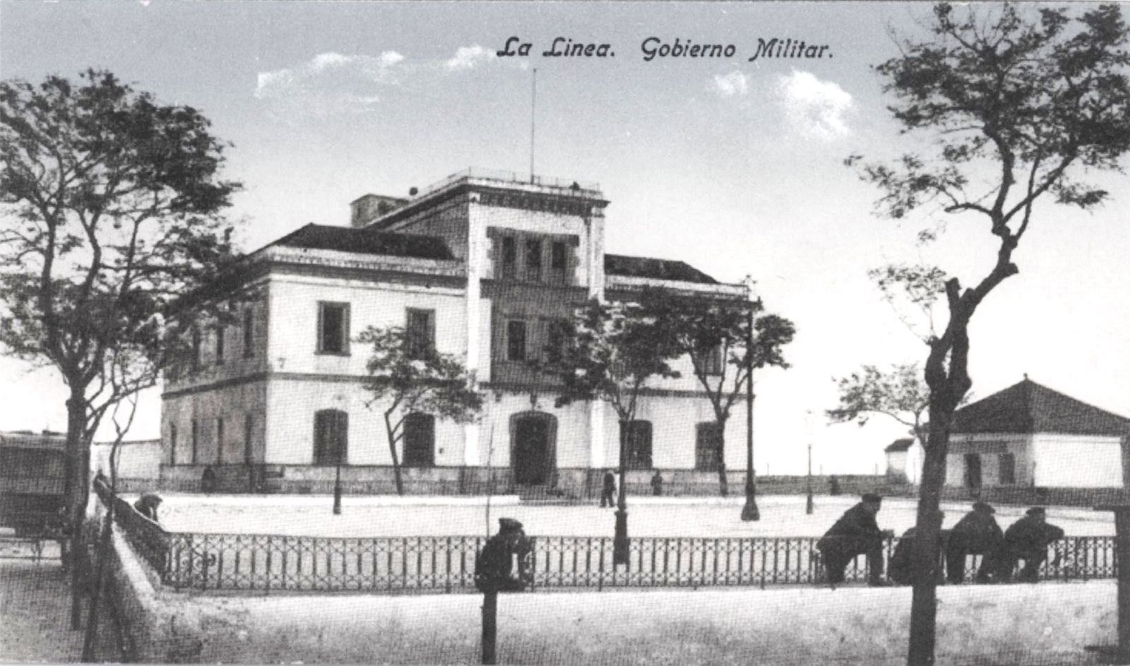 El edificio del Gobierno Militar de La Línea.
