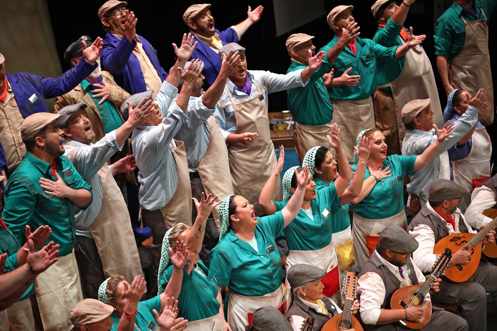 Coro 'La fábrica de conservas'