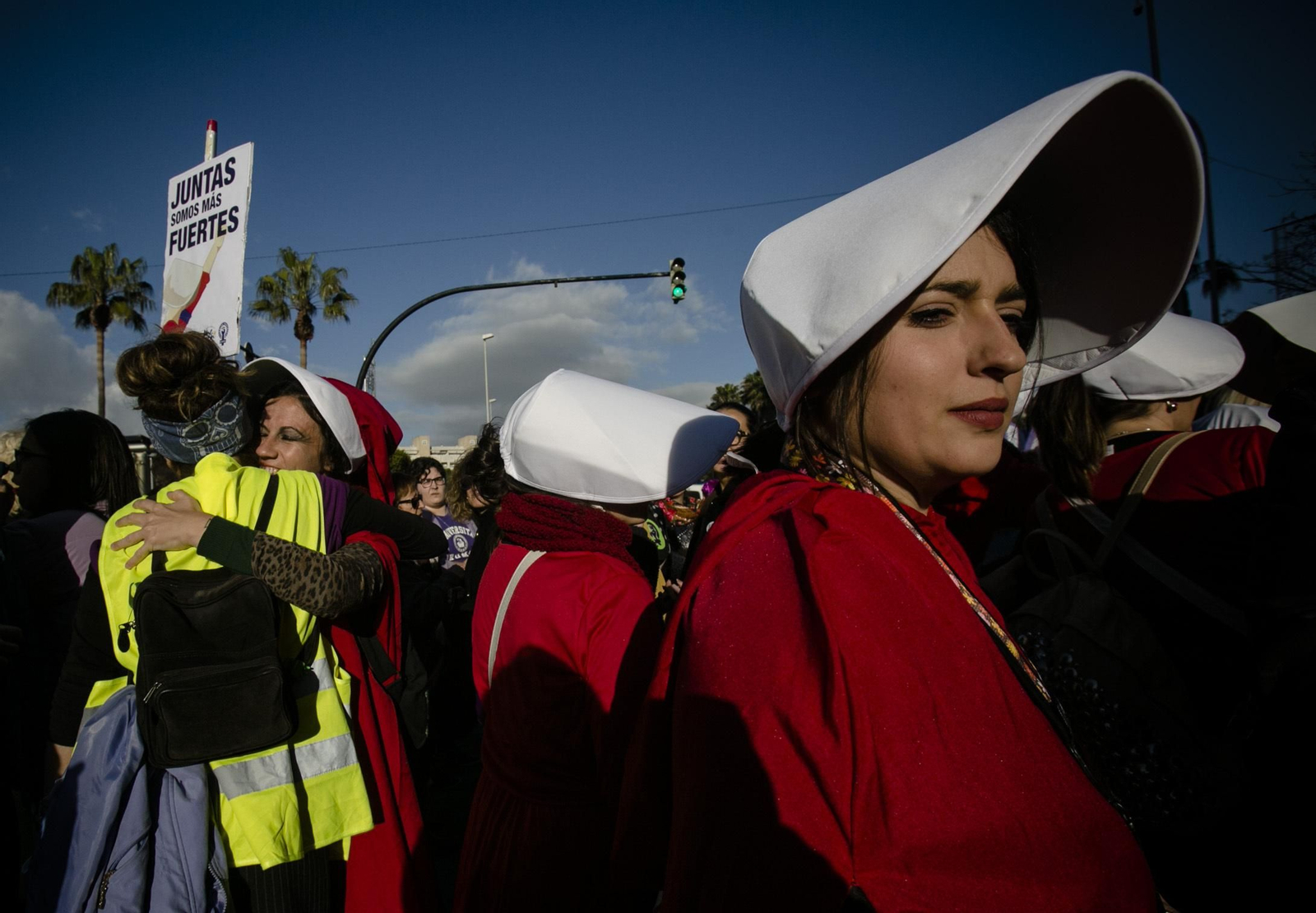 Miles de personas acudieron a  la gran manifestación del 8-M
