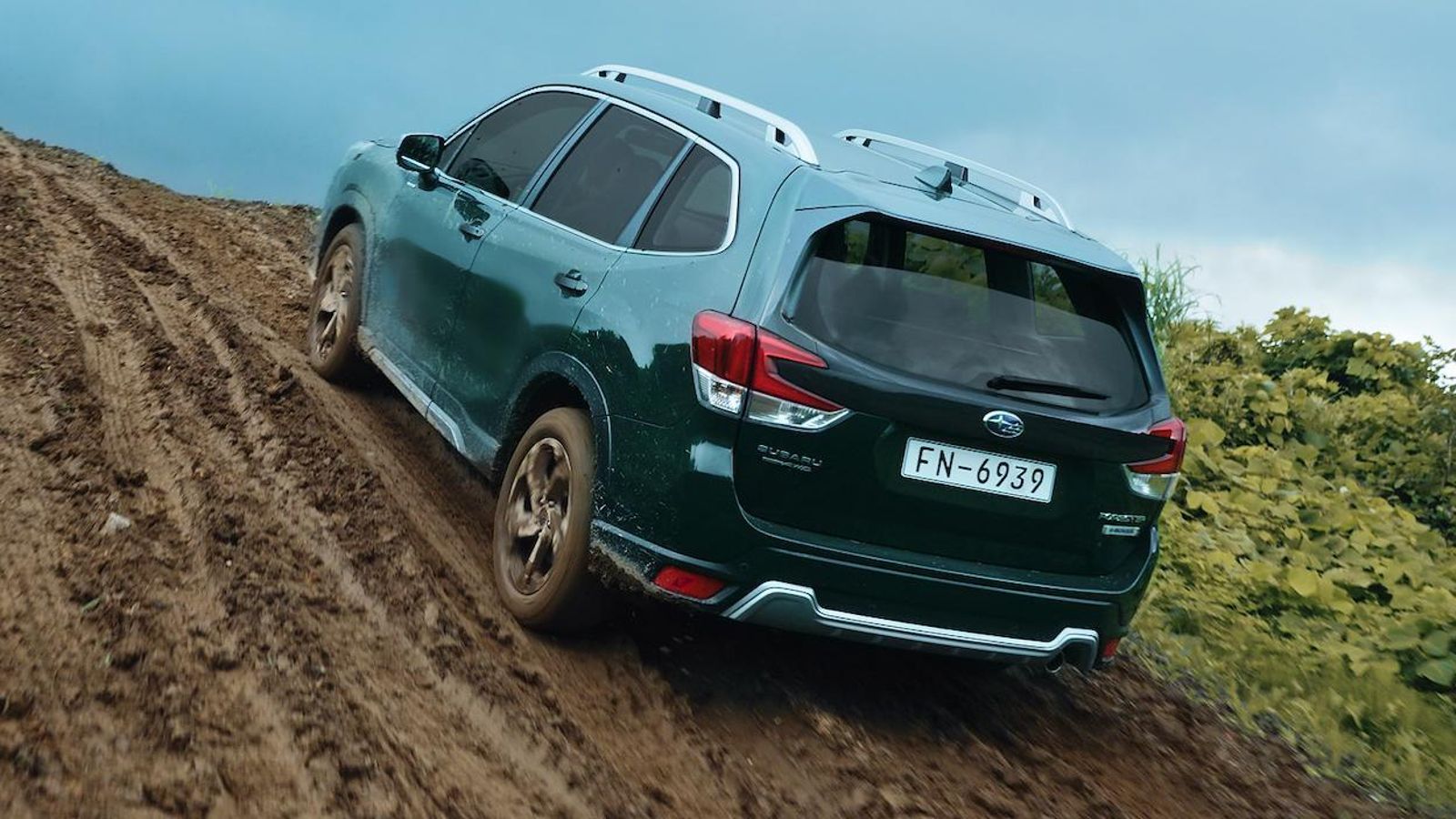 El sistema X-Mode, que adapta la tracción a diferentes condiciones del suelo, ahora mantiene latente la elección realizada para su ajuste si se superan los 40 km/h.